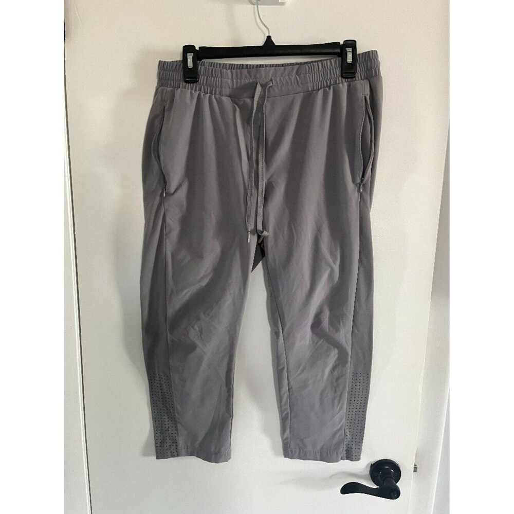 MTA Sport Athletic Capris – Size M – Gray